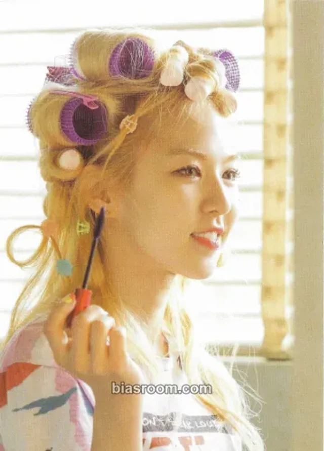 Red Velvet - Wendy - Ice Cream Cake Album postcard set postcard merch inclusion