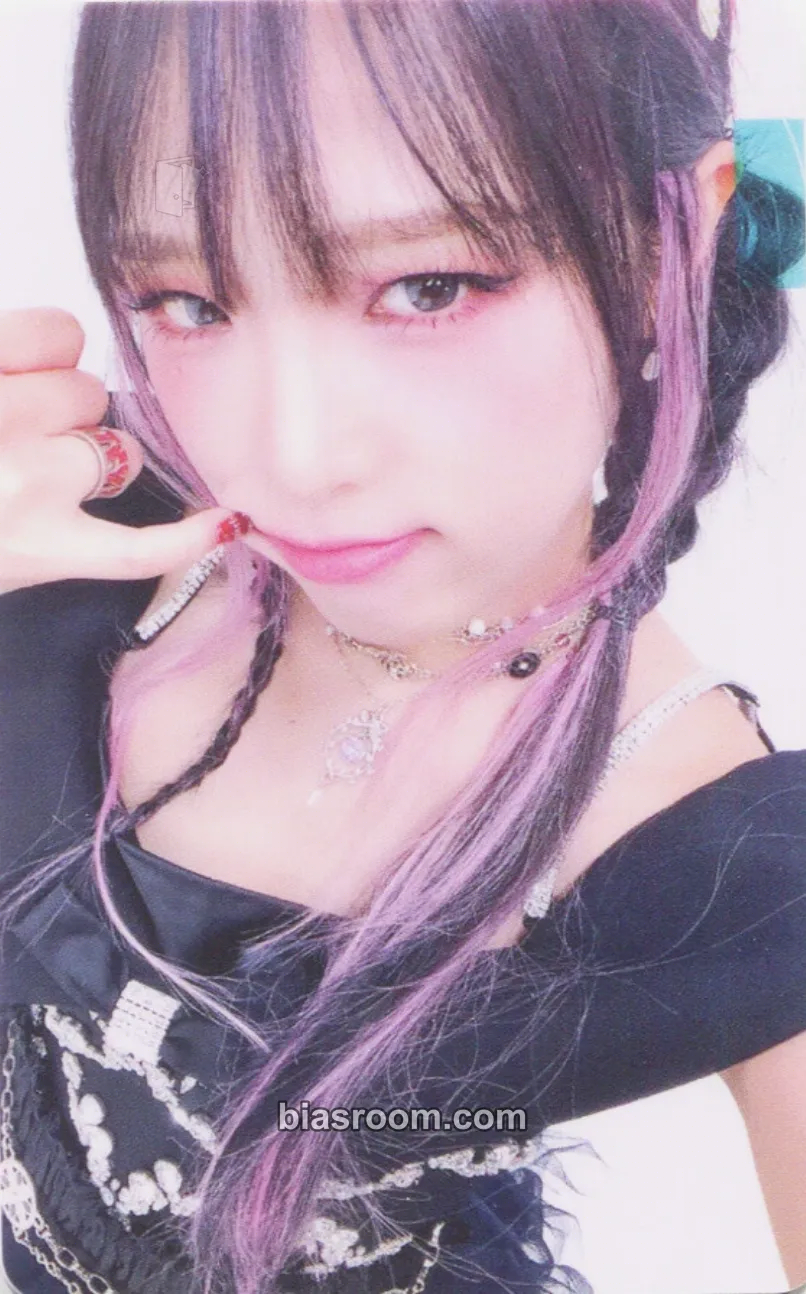 Yena HATE XX Photocard - Yena K-pop photocard