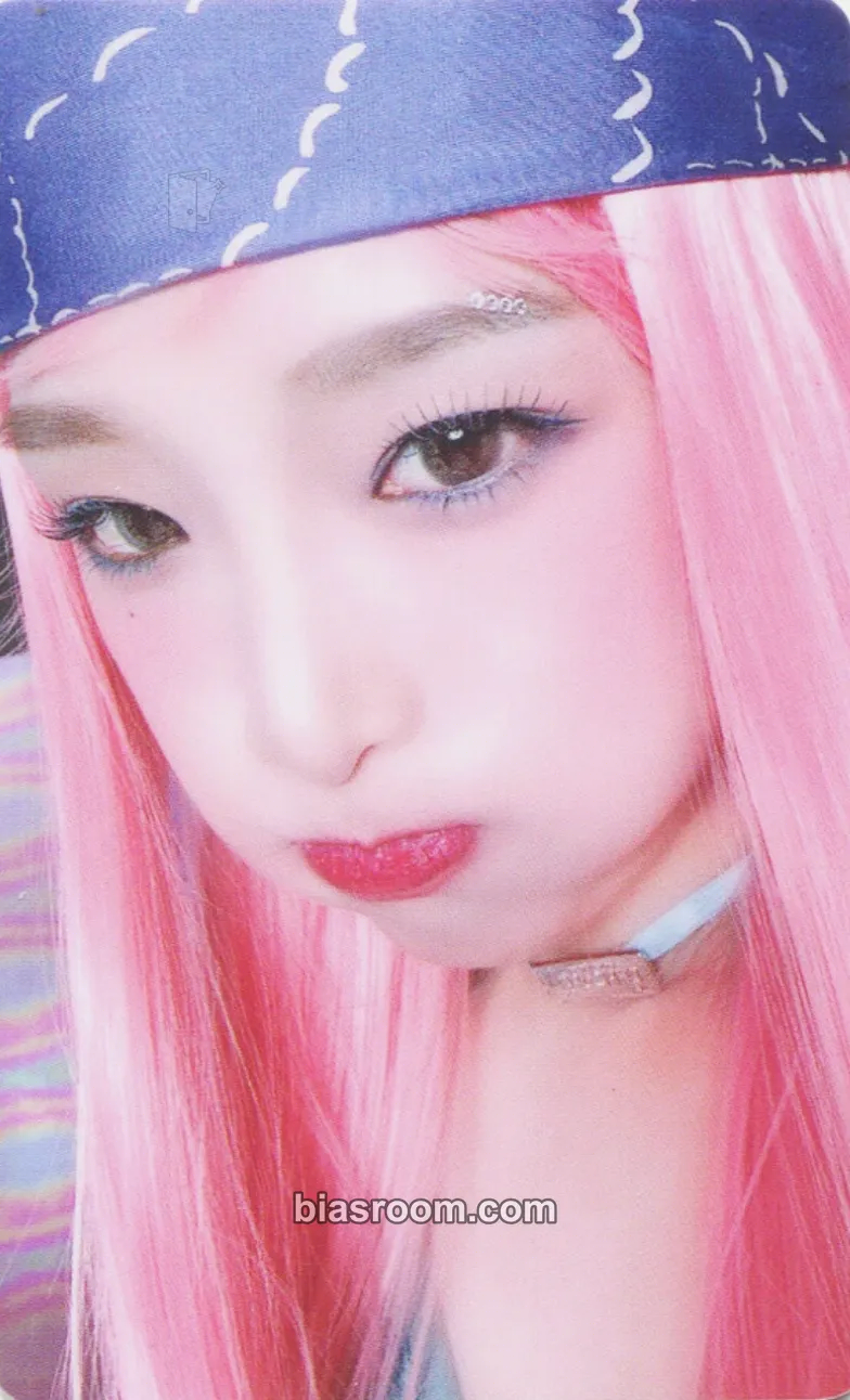 Yena HATE XX Photocard - Yena K-pop photocard