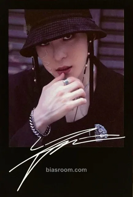 Yunho KCON LA 2023 Photocard - ATEEZ - ATEEZ K-pop photocard