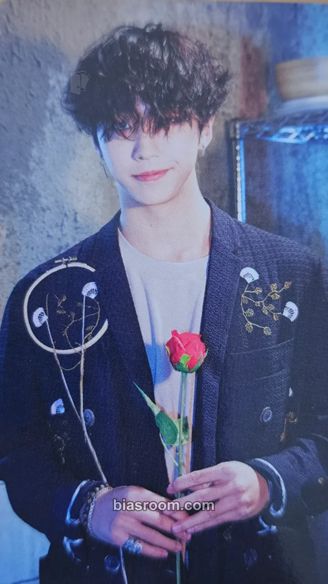 BANG&JUNG&YOO&MOON - Yongguk - Rose Album album photocard B version