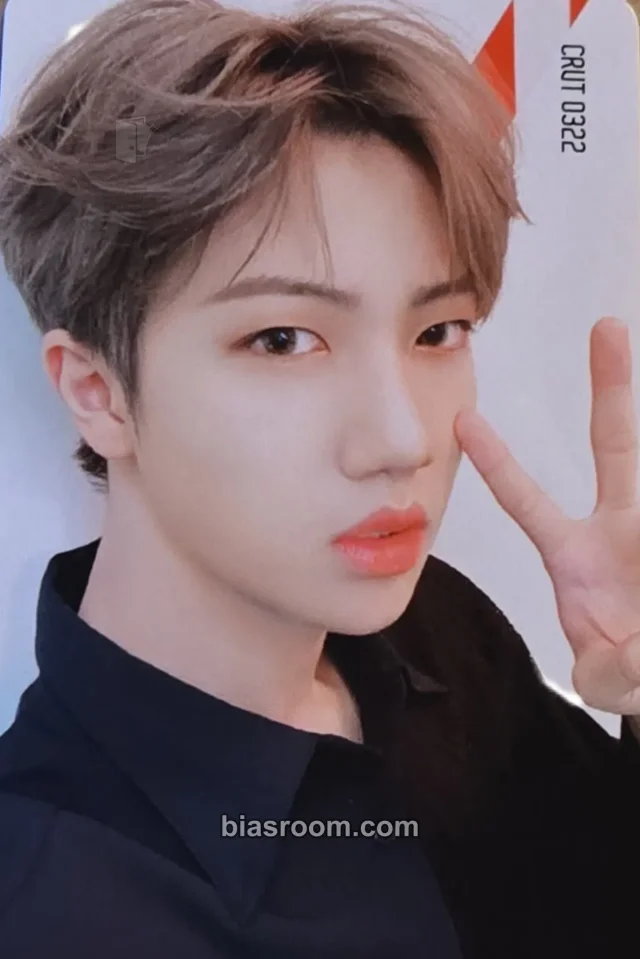 CRAVITY - Wonjin - HIDEOUT: THE NEW DAY WE STEP INTO - SEASON 2 Album album photocard version 1