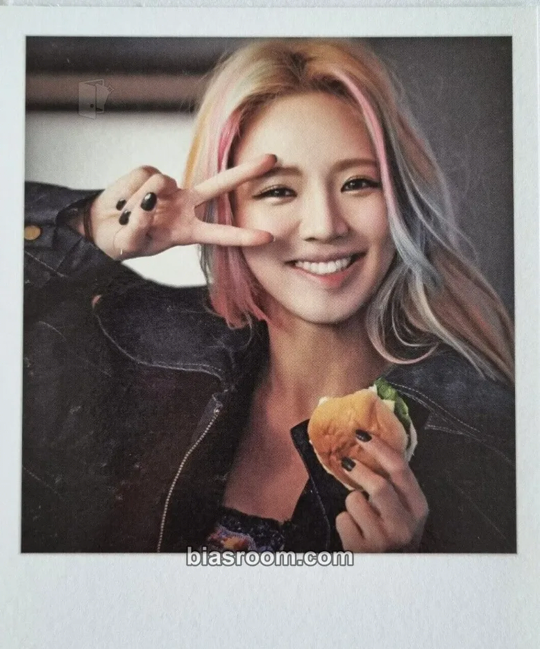 Hyoyeon I Got a Boy Photocard - Girls' Generation - Girls' Generation K-pop photocard