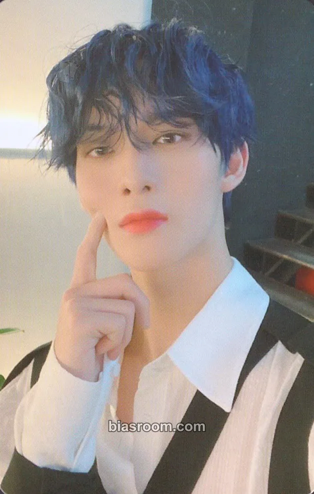 Jinyoung HELLO Chapter 3. Hello, Strange Time Photocard - CIX - CIX K-pop photocard
