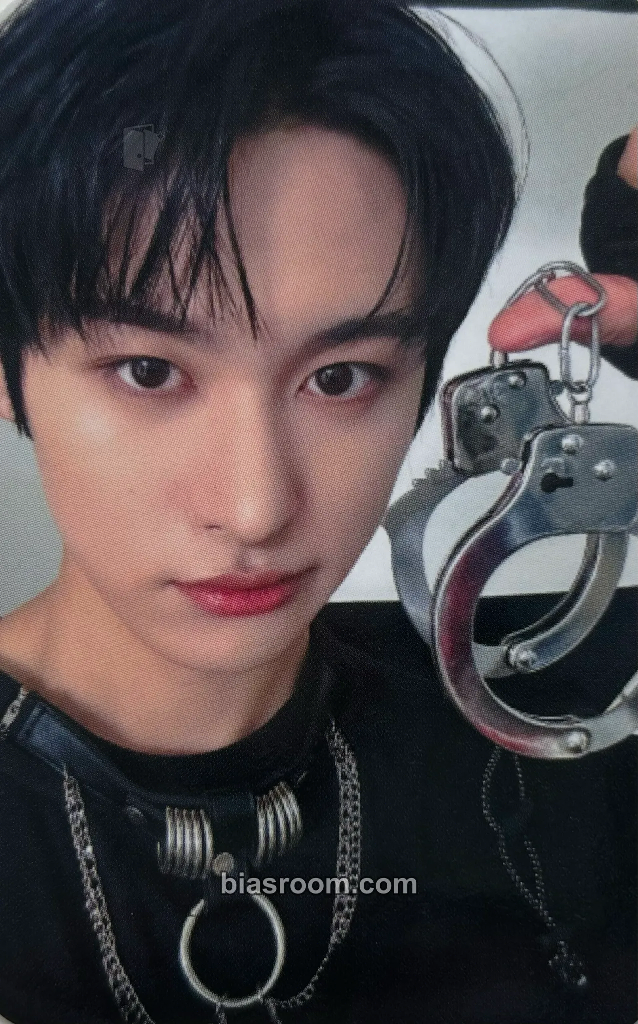 Eunil GLOW Tour in Europe pt.2 - Crime Photocard - TRENDZ - TRENDZ K-pop photocard