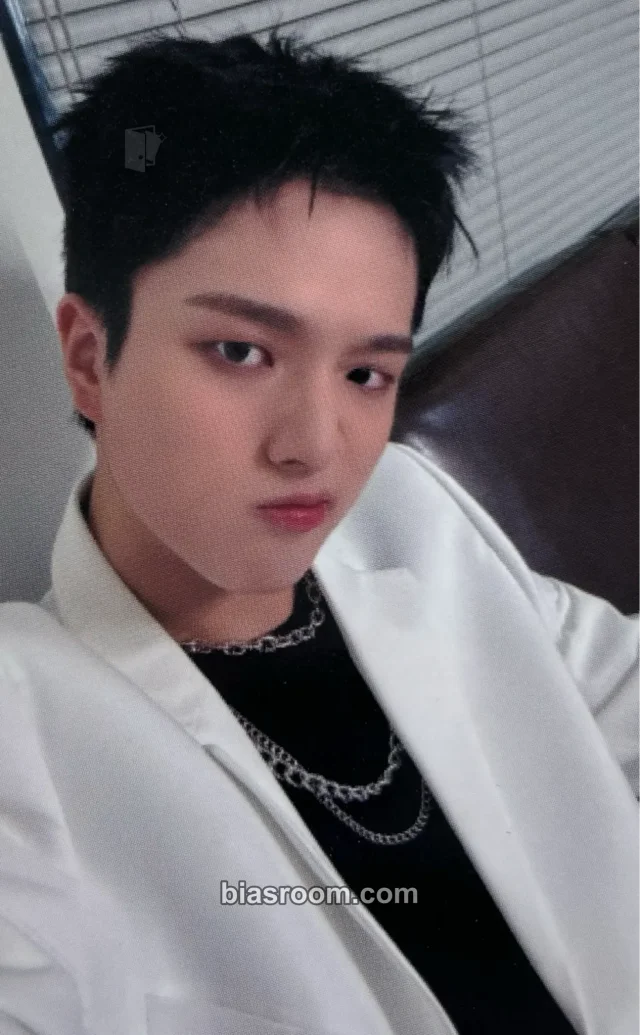 TRENDZ - Yechan - 2025 Glow Tour in Europe Event tour merch