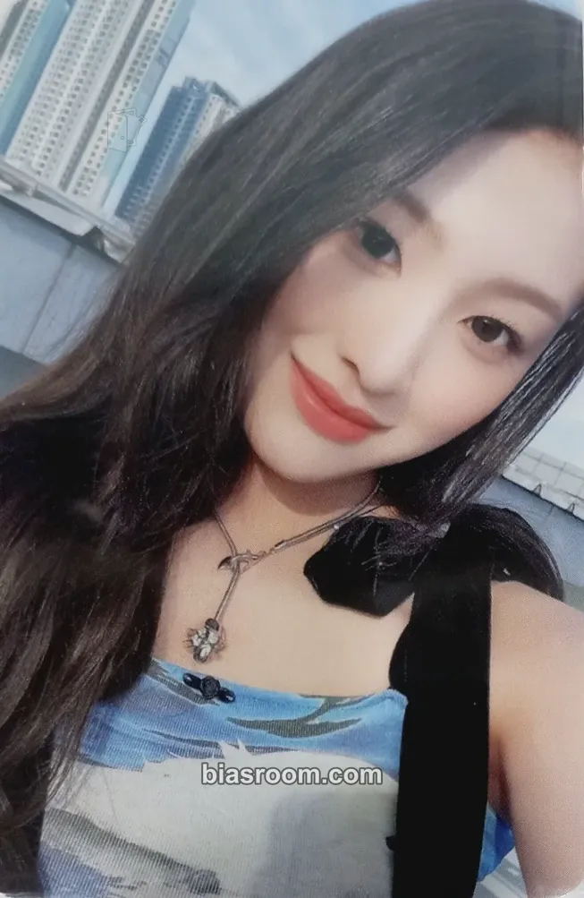 Minami Re:Scene Photocard - RESCENE - RESCENE K-pop photocard
