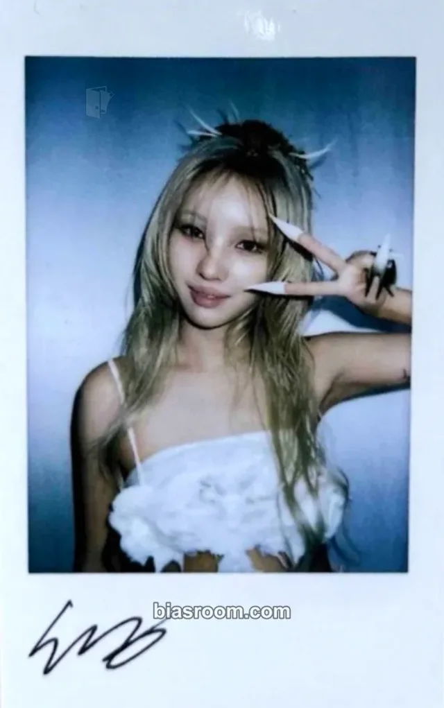 i-dle - Soyeon - We are Album popmerch polaroid fansign round 1 winner benefit