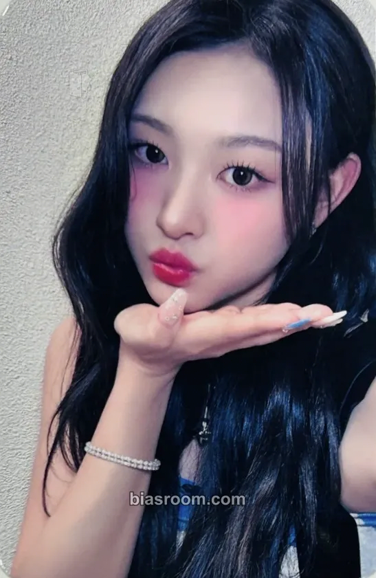 Minami Re:Scene Photocard - RESCENE - RESCENE K-pop photocard