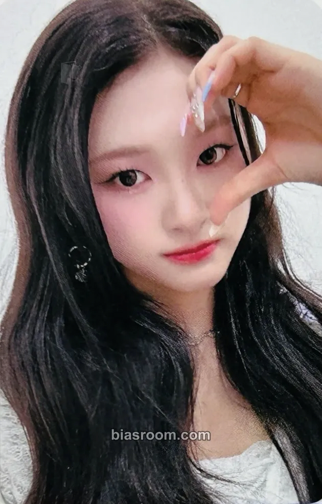 Minami Re:Scene Photocard - RESCENE - RESCENE K-pop photocard