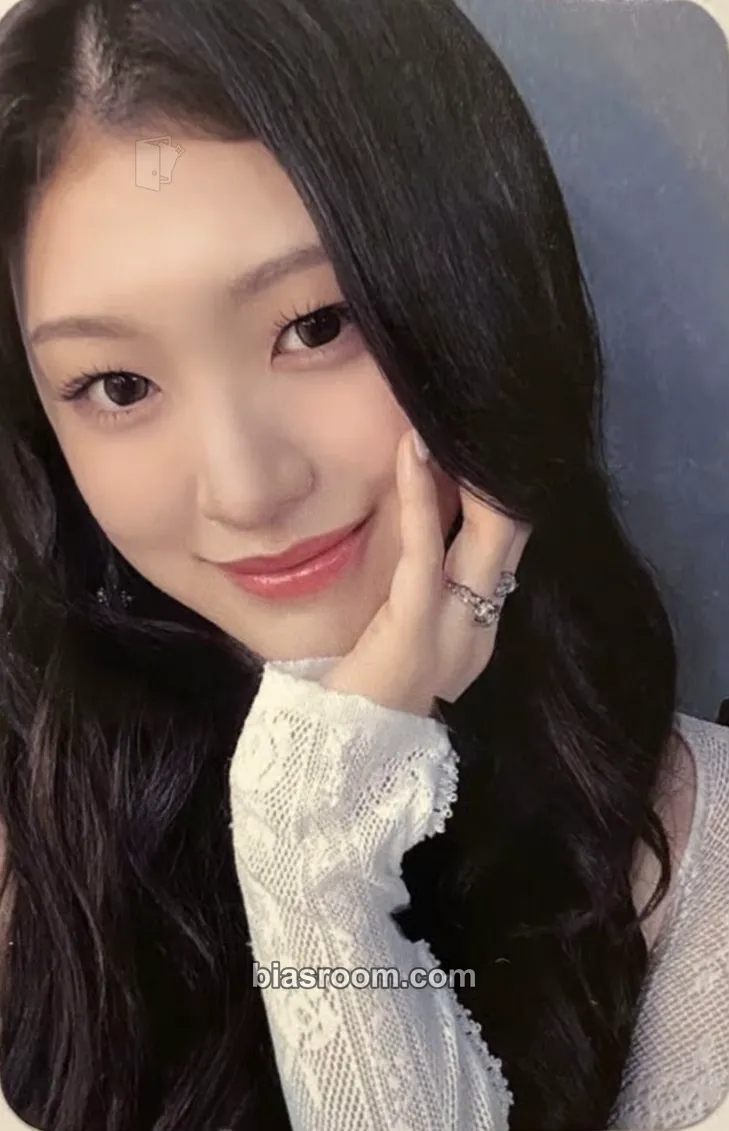 Minami Re:Scene Photocard - RESCENE - RESCENE K-pop photocard
