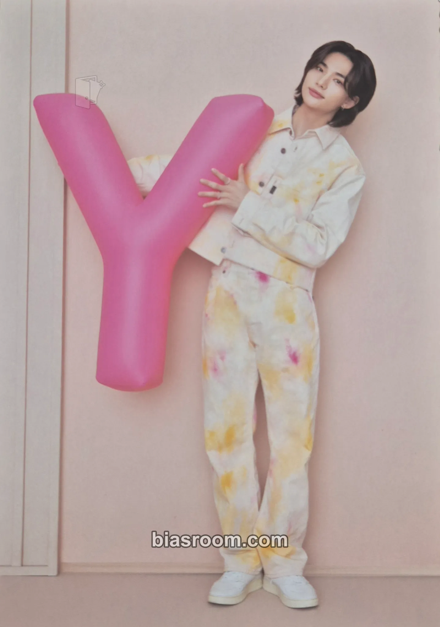 Hyunjin 2024 Japan Season's Greetings - Air-ful Photocard - Stray Kids - Stray Kids K-pop photocard