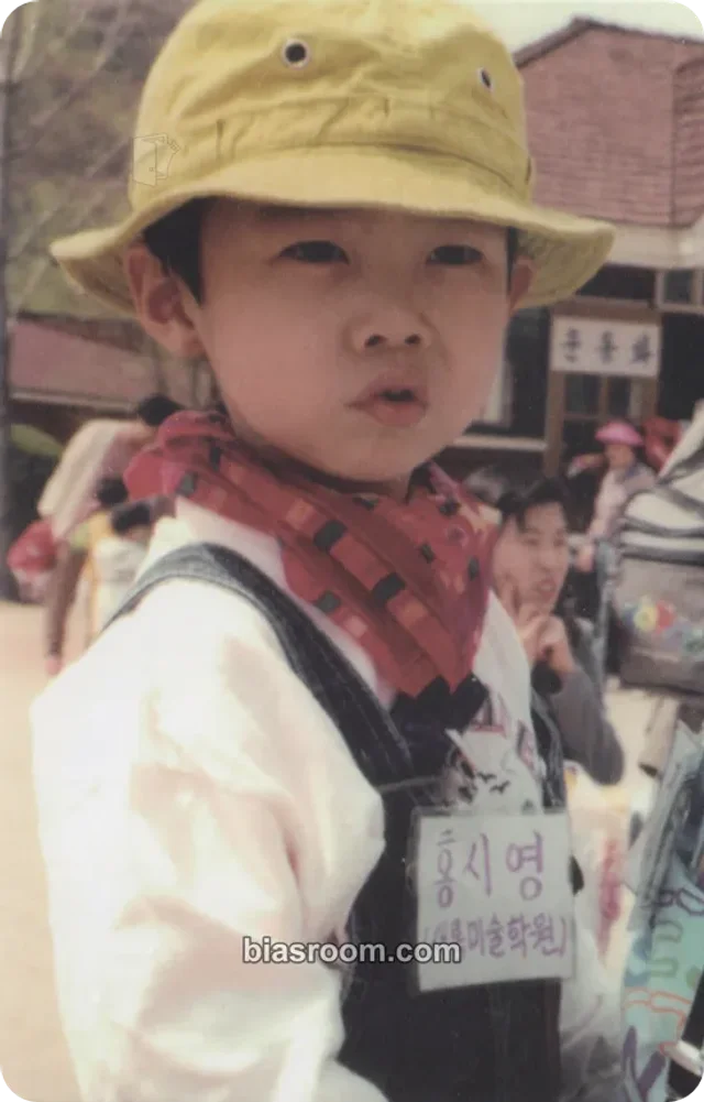 GIRIBOY - GIRIBOY - I Tend to Get Tongue-tied Album album photocard photocard set