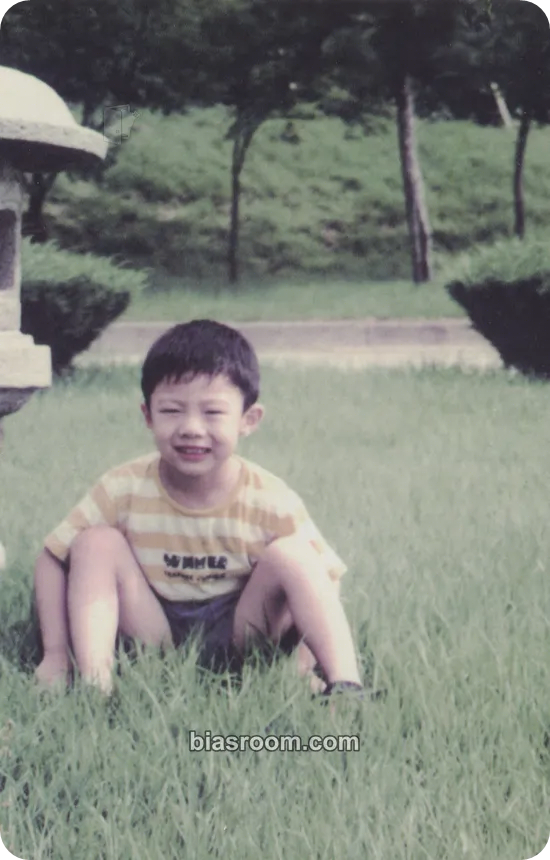 GIRIBOY I Tend to Get Tongue-tied Photocard - GIRIBOY K-pop photocard