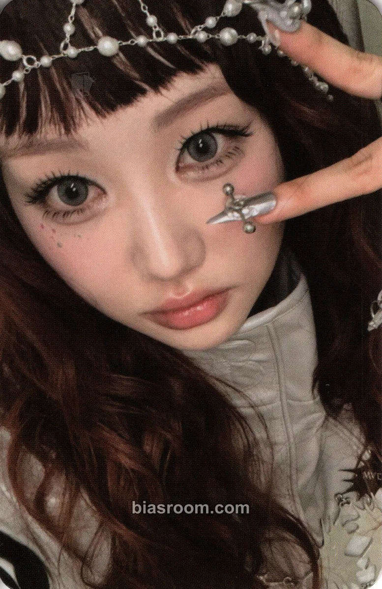 Liri Heart Byte : LEGACY Photocard - HEART OF WOMAN - photocard K-pop HEART OF WOMAN