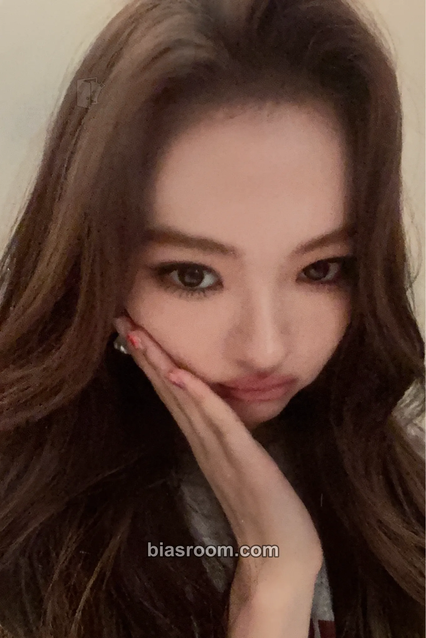 Ella MY EYES OPEN VVIDE Photocard - MEOVV - MEOVV K-pop photocard