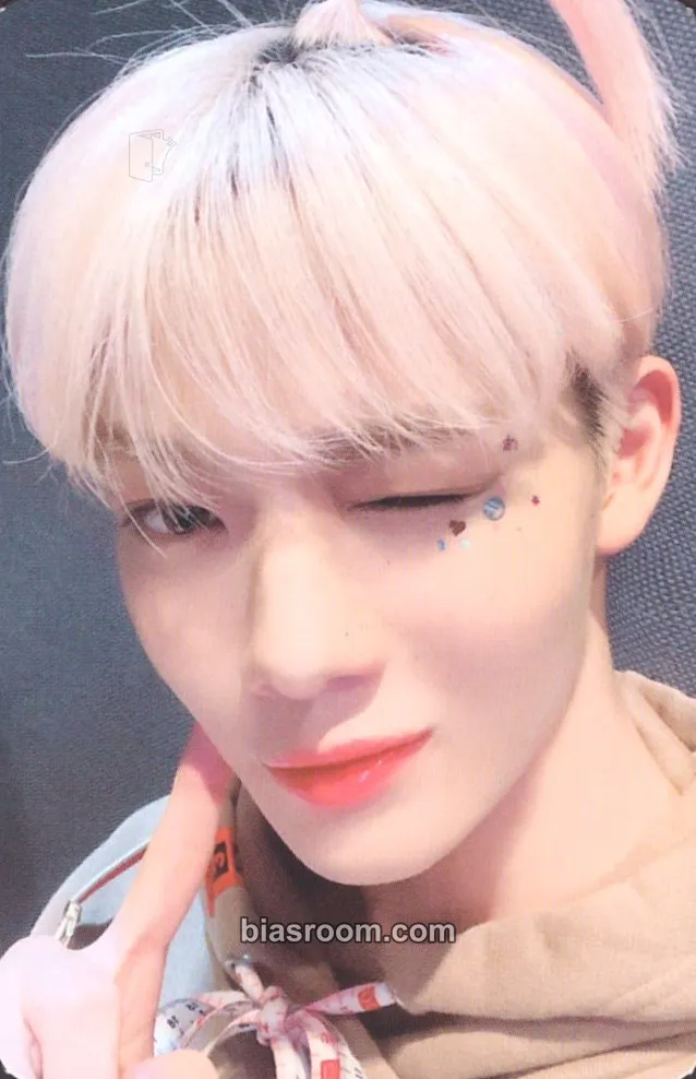 Jinyoung HELLO Chapter Ø. Hello, Strange Dream Photocard - CIX - CIX K-pop photocard