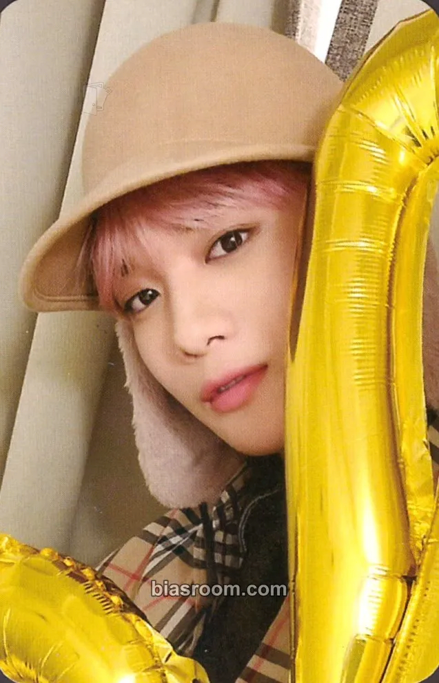 Jinyoung HELLO Chapter Ø. Hello, Strange Dream Photocard - CIX - CIX K-pop photocard