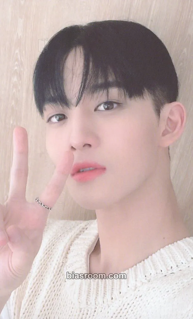 Jinyoung ‘OK’ Prologue: Be OK Photocard - CIX - CIX K-pop photocard