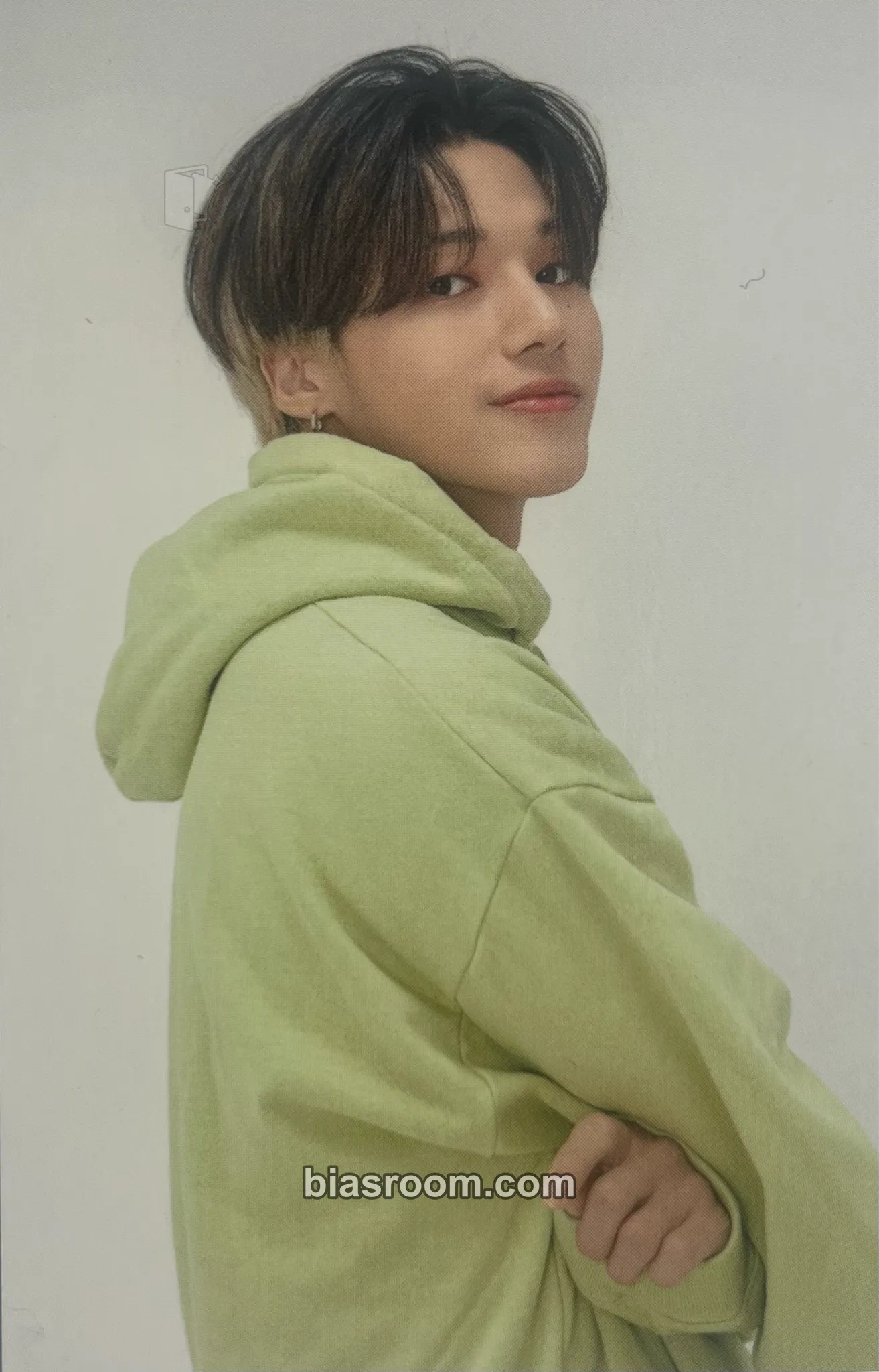 Wooyoung Dreamers Summer Vacation Camp MD Photocard - ATEEZ - ATEEZ K-pop photocard