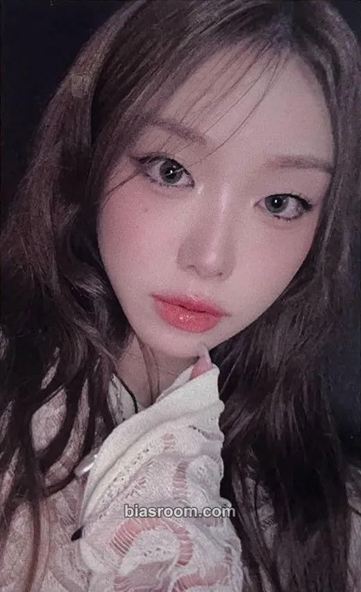 Suhyeon appendix: Of All We Have Lost Photocard - Billlie - Billlie K-pop photocard