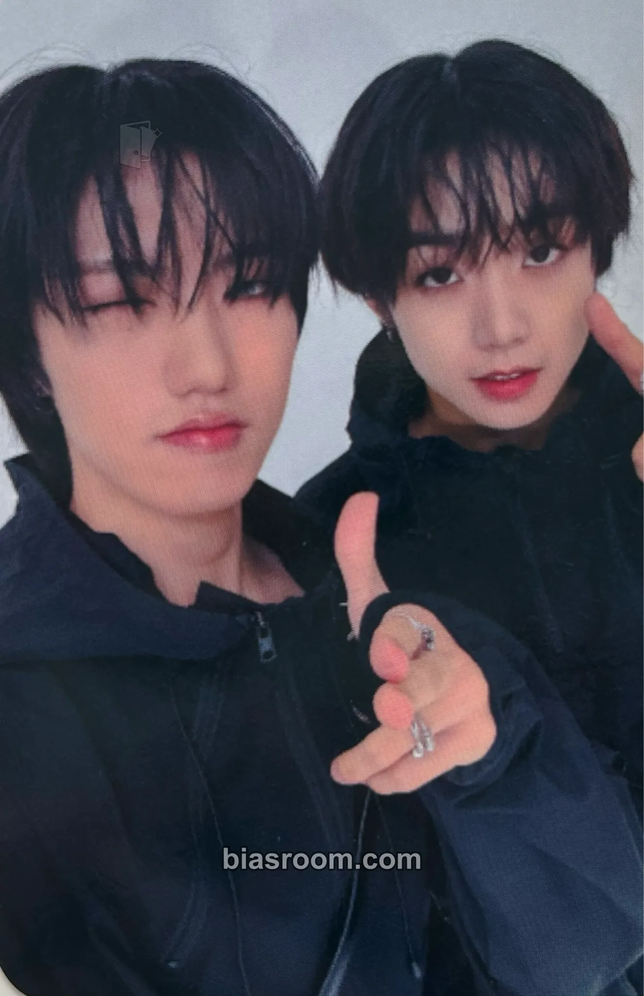 GLOW Tour in Europe pt.2 - Crime Photocard - TRENDZ - TRENDZ K-pop photocard