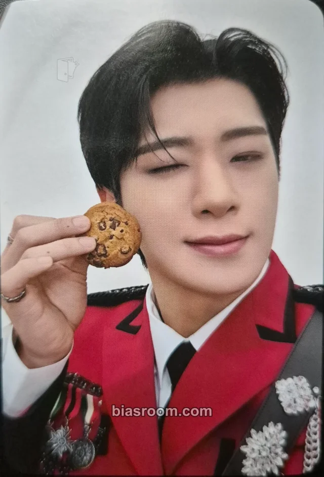 ONF - Wyatt - 2025 ONF CONCERT [THE MAP:STRANGER'S PATH] Event merch photocard purchase benefit