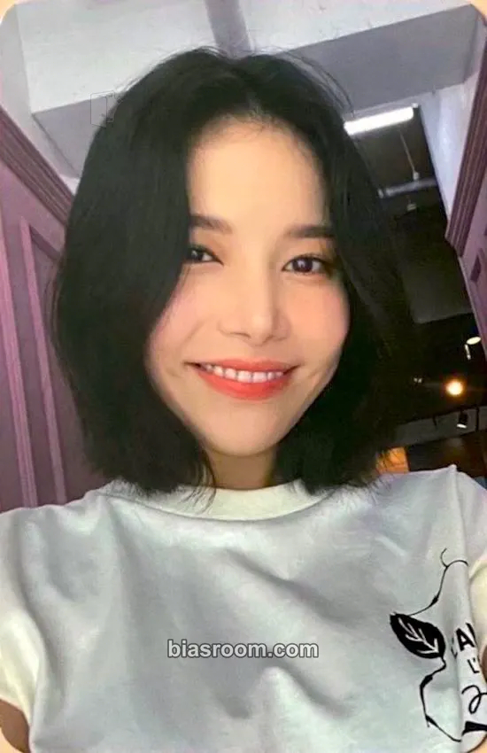 Solar WAW Photocard - MAMAMOO - MAMAMOO K-pop photocard