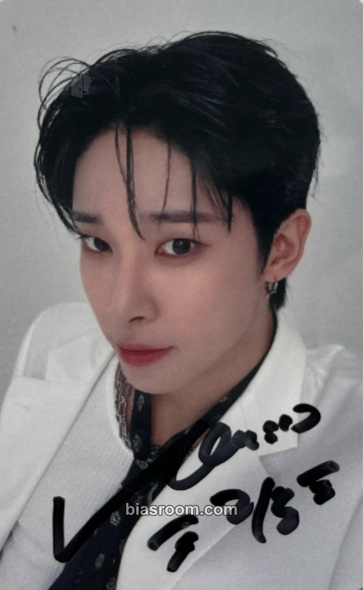 Leon GLOW Tour in Europe pt.2 - Crime Photocard - TRENDZ - TRENDZ K-pop photocard
