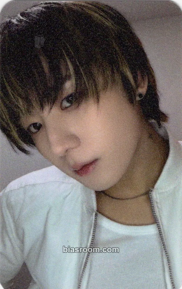 Geonu AQUA HALO - Europe Tour 2026 Photocard - JustB - JustB K-pop photocard