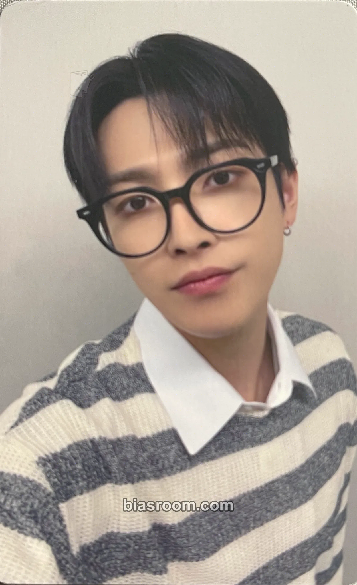 Hongjoong ATEEZ THE MOMENTS : XYZ POP-UP Photocard - ATEEZ - ATEEZ K-pop photocard