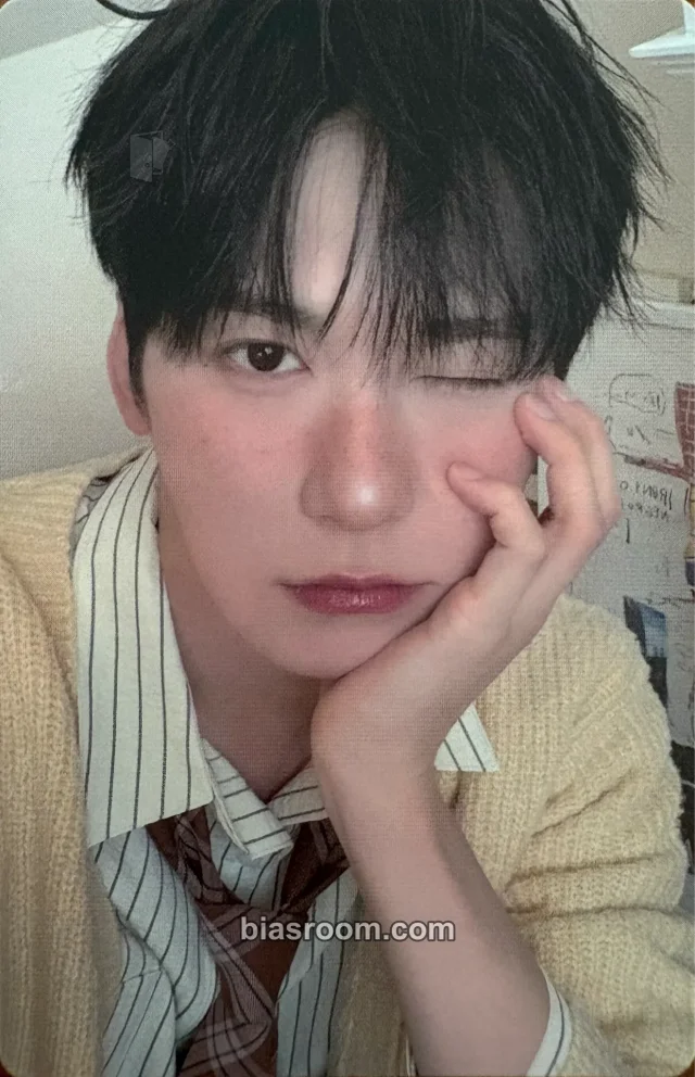 ONEUS - Keonhee - Season’s Greeting 2025 - Oneus To Moon Other photocard set season's greetings pob (pre-order benefit)
