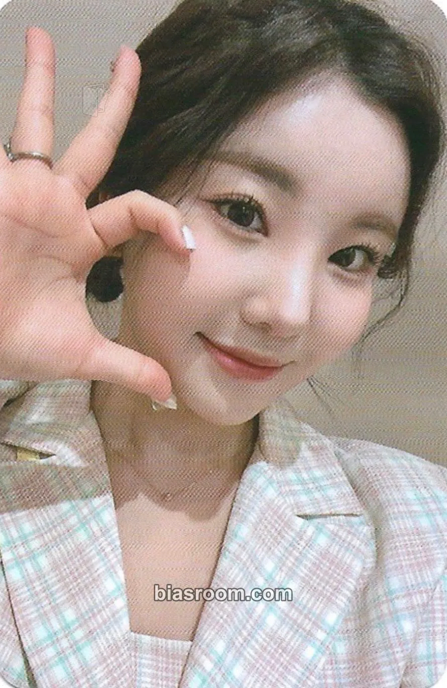 Nayu Que Sera Sera Photocard - ILY:1 - ILY:1 K-pop photocard