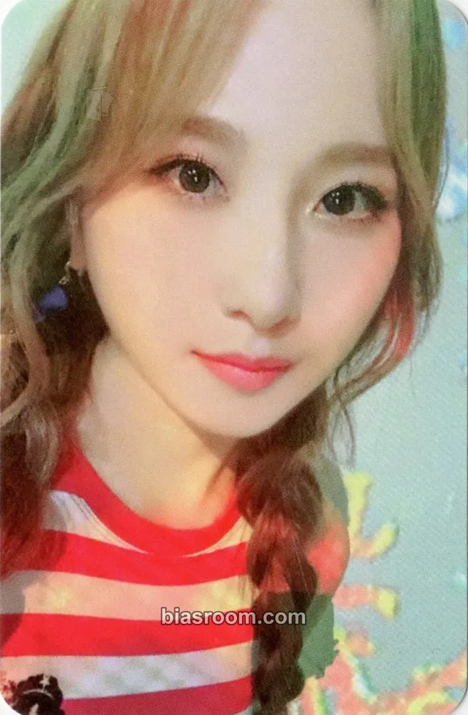 Juri Blue Punch Photocard - Rocket Punch - Rocket Punch K-pop photocard