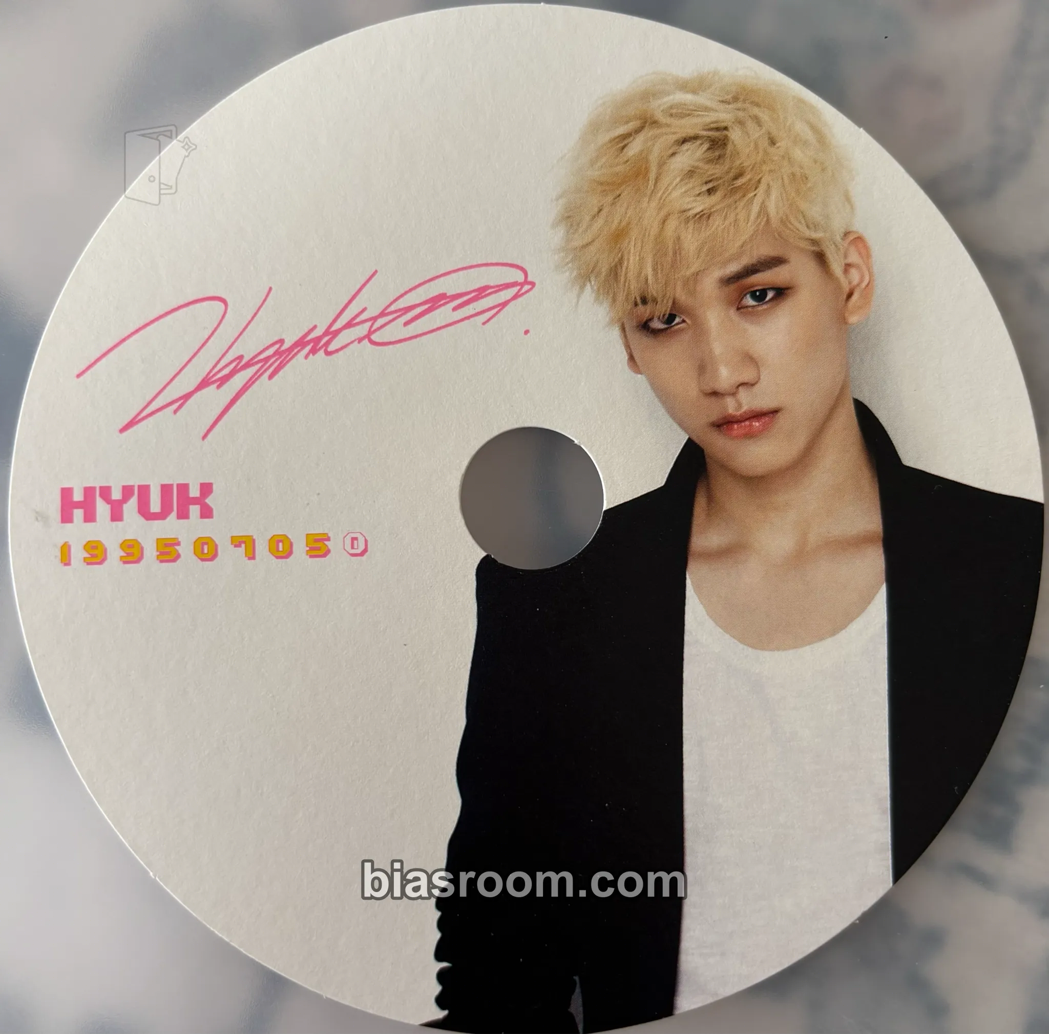 Hyuk Rock Ur Body Photocard - VIXX - VIXX K-pop photocard