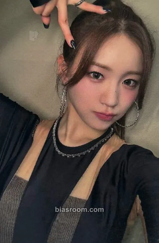 Wooyeon WOOAH LAND Fan Concert Photocard - WOOAH - WOOAH K-pop photocard