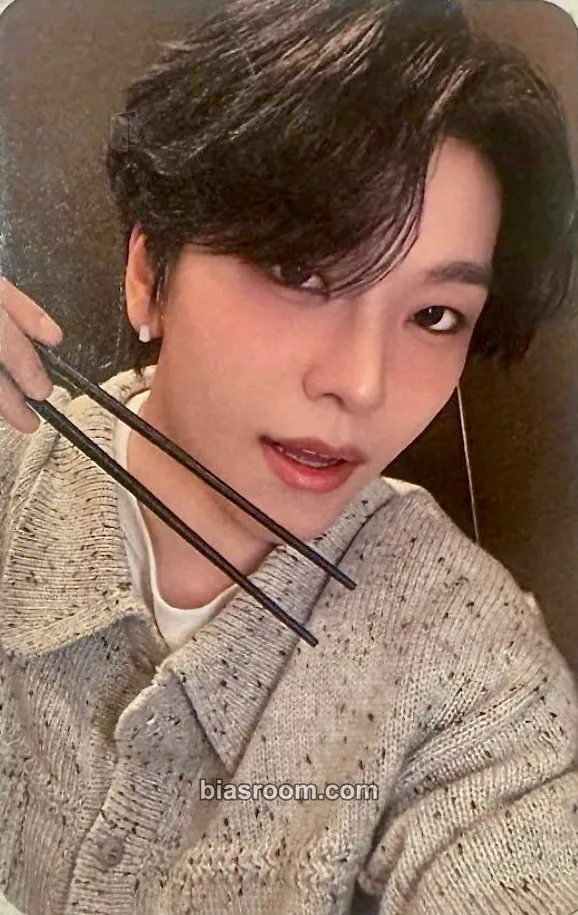 Xinlong ALPHA DRIVE ONE x Haidilao Photocard - ALPHA DRIVE ONE - ALPHA DRIVE ONE K-pop photocard