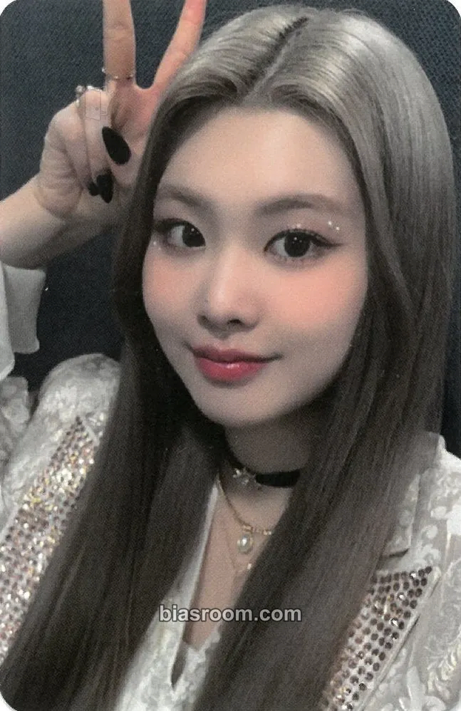 Swan Cabin Fever Photocard - PURPLE KISS - PURPLE KISS K-pop photocard