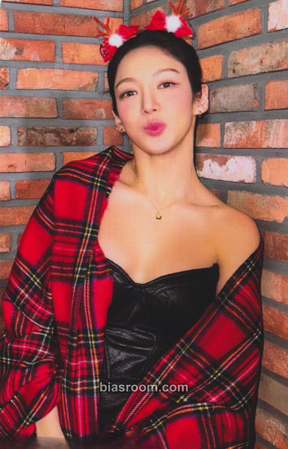 Hyoyeon Pink Christmas Photocard - Girls' Generation - Girls' Generation K-pop photocard