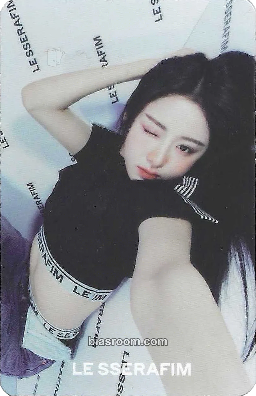 Huh Yunjin UNFORGIVEN Photocard - LE SSERAFIM - LE SSERAFIM K-pop photocard
