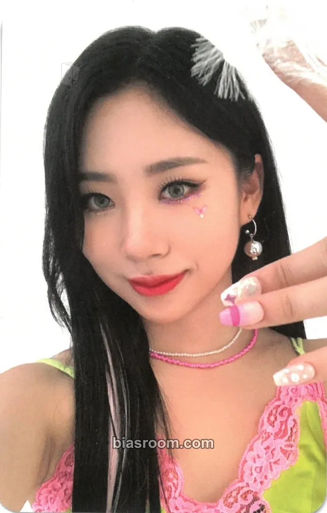 Dosie Geekyland Photocard - PURPLE KISS - PURPLE KISS K-pop photocard