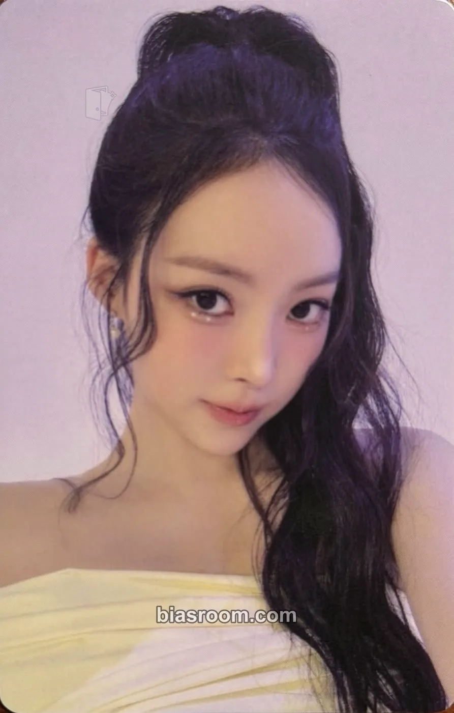 Narin MY EYES OPEN VVIDE Photocard - MEOVV - MEOVV K-pop photocard