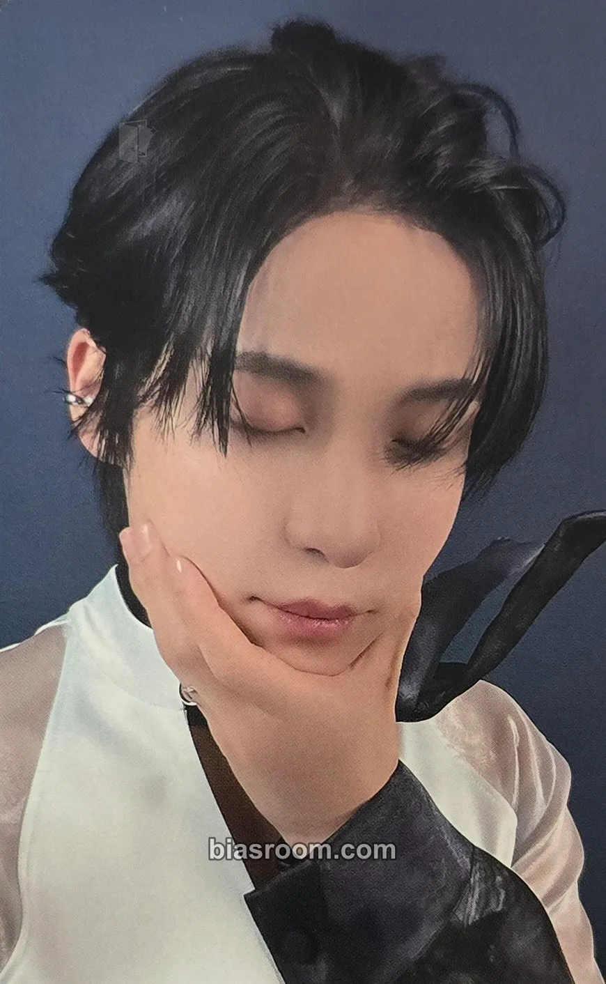 Yunho GOLDEN HOUR : Part.4 Photocard - ATEEZ - ATEEZ K-pop photocard