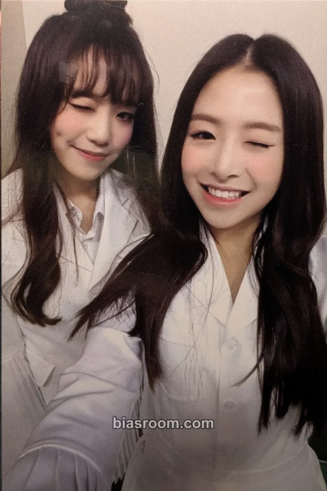 APRIL - Chaewon & Rachel - Prelude Album album photocard unit photocard