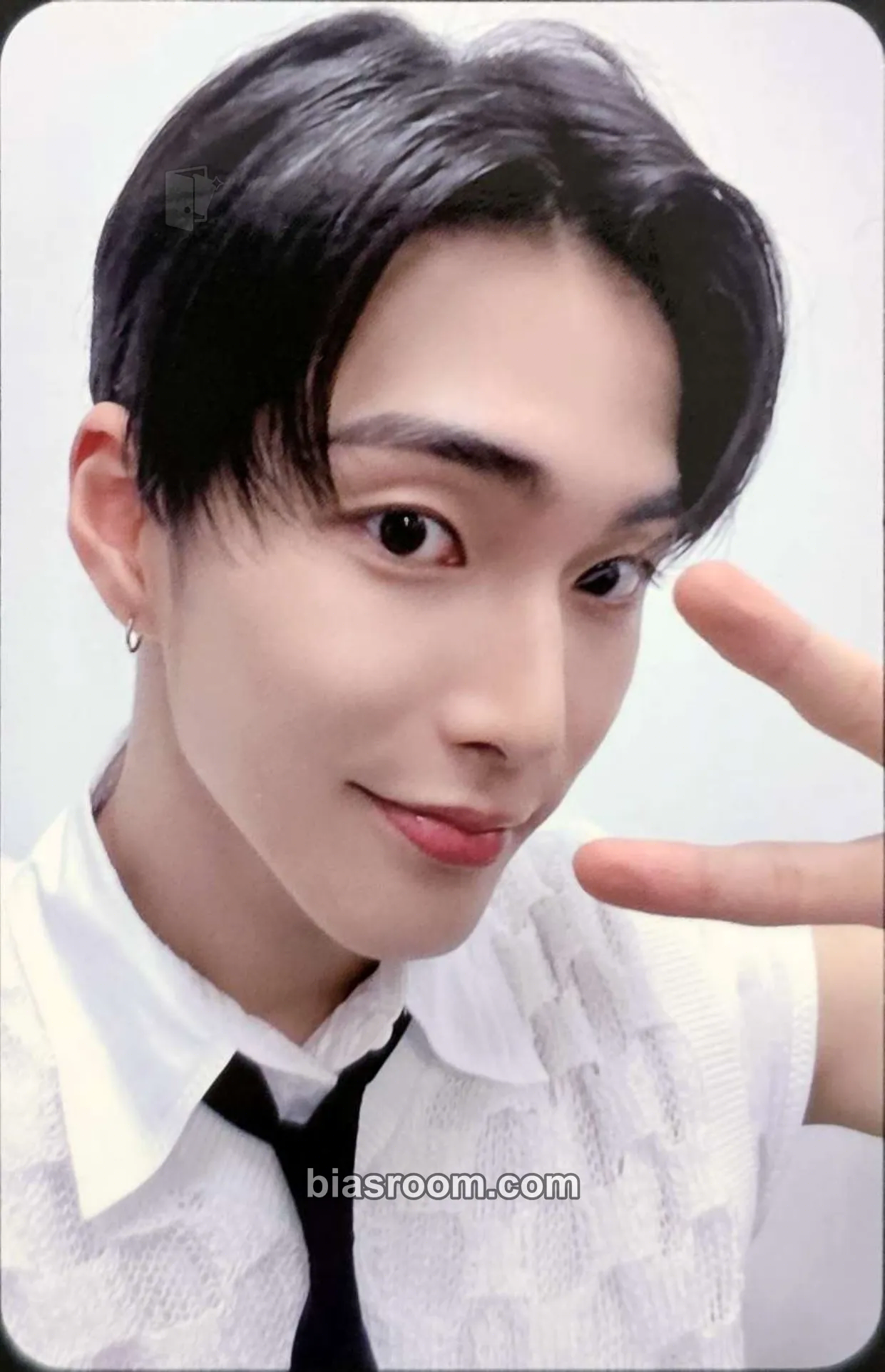 XngHan (ex. Seunghan) Get A Guitar Photocard - RIIZE - RIIZE K-pop photocard