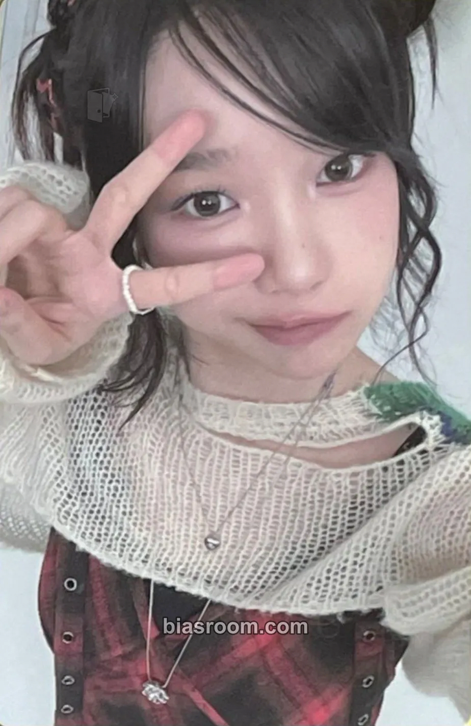 Jo Yuri 2ND OFFICIAL FANCLUB ‘GLASSY’ FANCLUB KIT Photocard - Jo Yuri K-pop photocard