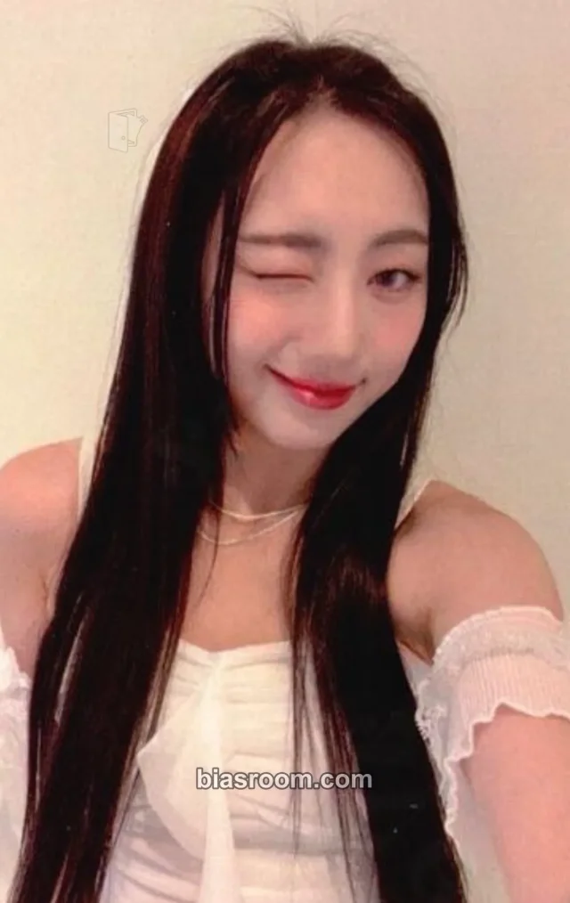I:MOND - A-hyeon - Under My Album video call (fancall) airmusic