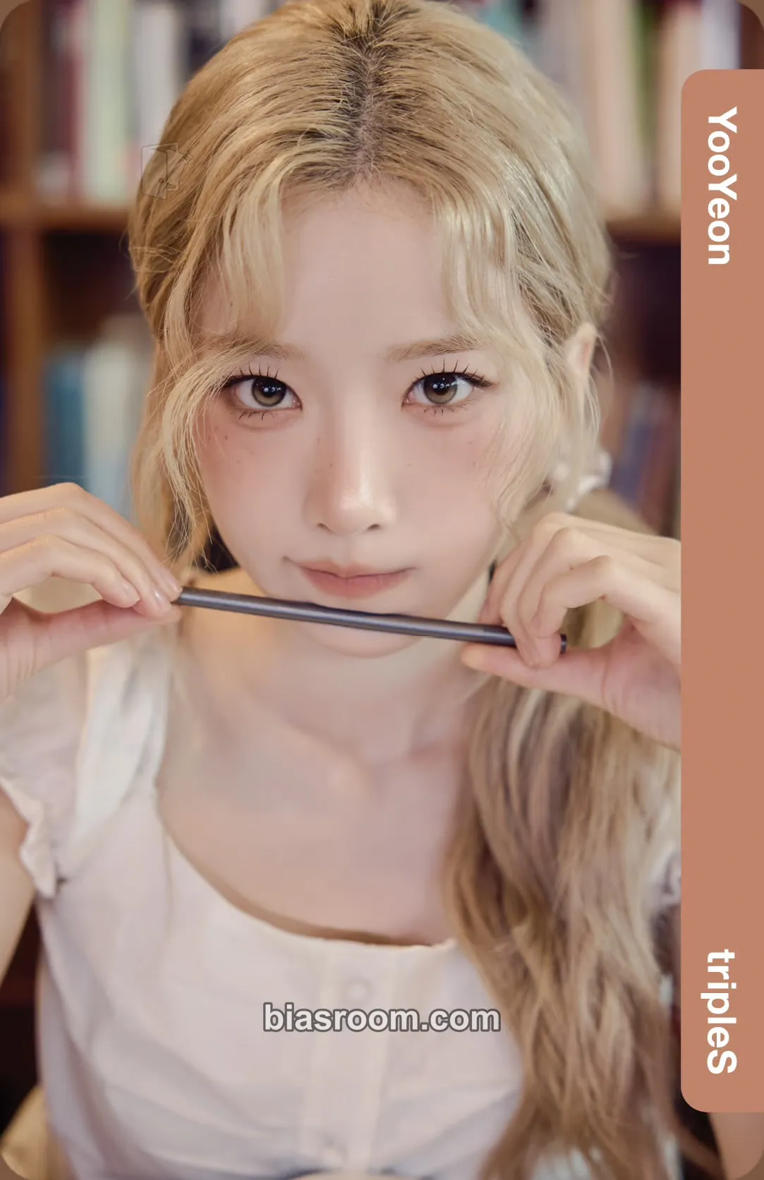 Yooyeon Cream02 Physical Objekts Photocard - tripleS - tripleS K-pop photocard