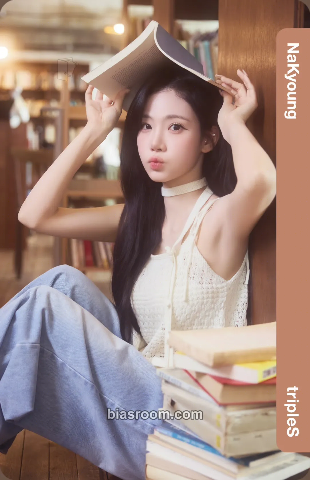 Nakyoung Cream02 Physical Objekts Photocard - tripleS - tripleS K-pop photocard