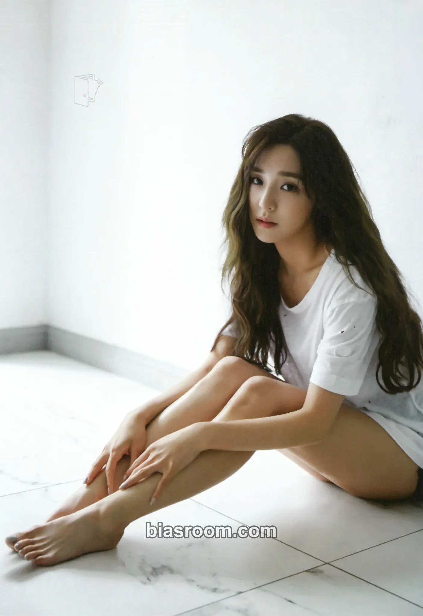 Tiffany The Agit: Weekend (Tiffany solo concert) Photocard - Girls' Generation - Girls' Generation K-pop photocard
